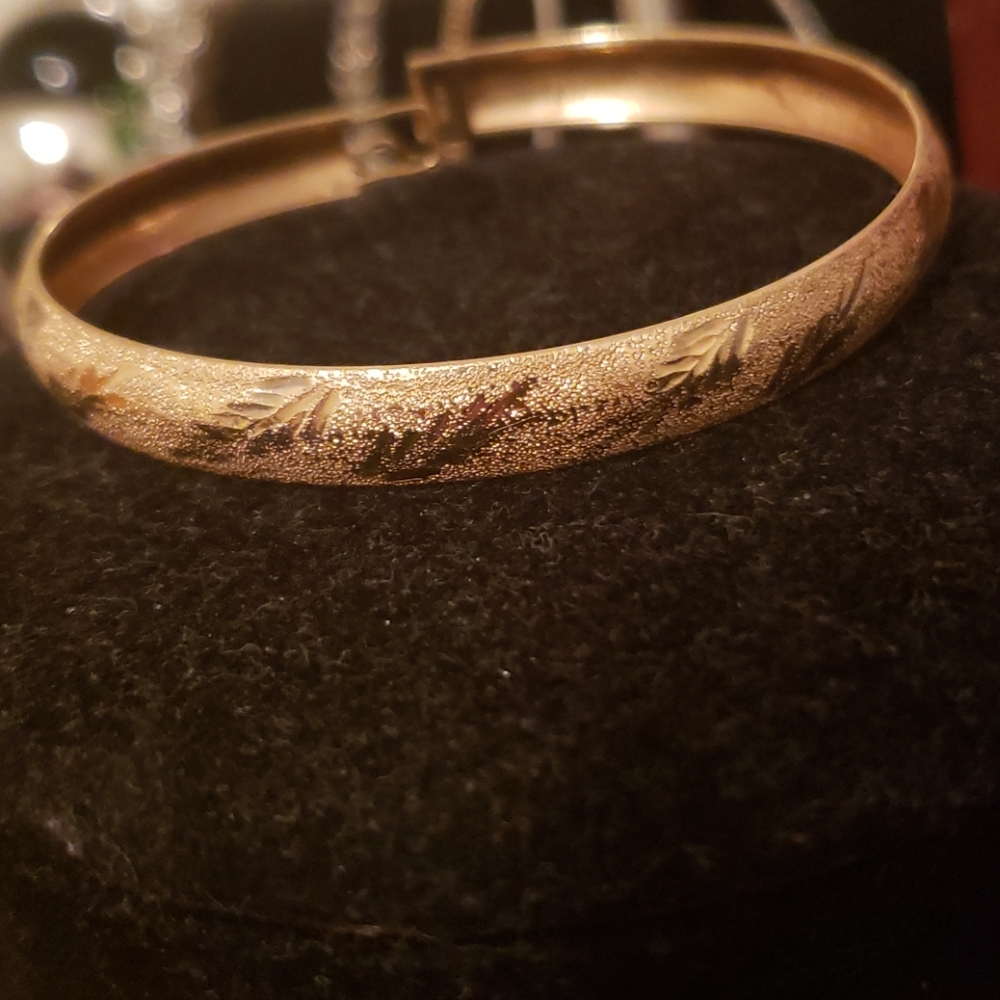 Flexible Solid Gold 10k Bracelet - image 1